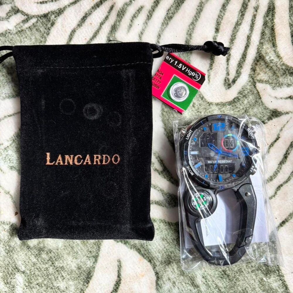 Unbranded Men's Black and Silver Watch